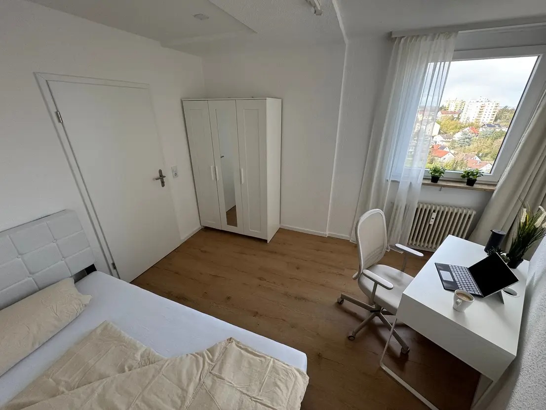 Zimmer 1 mit Panoramablick über Gerbrunn